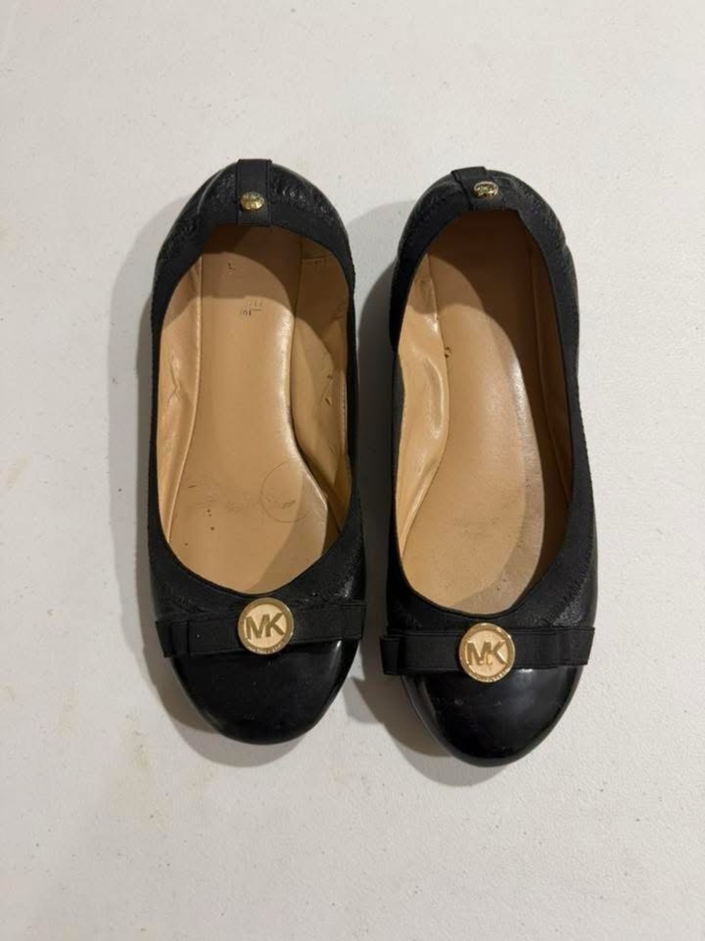 Michael Kors Black Leather Logo Round-Toe Ballet Flats